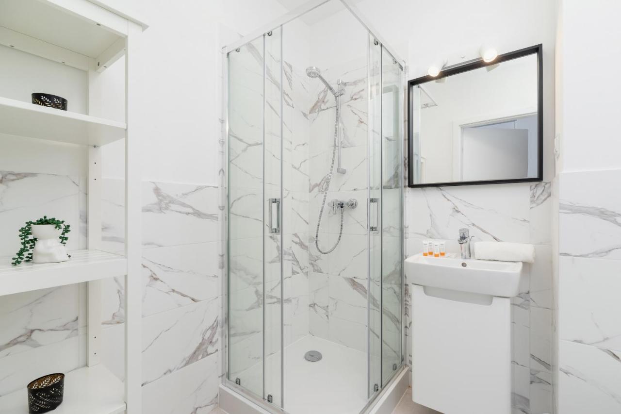 Elegant Pet-Friendly Studio In Krakow By Noclegi Renters Exterior foto